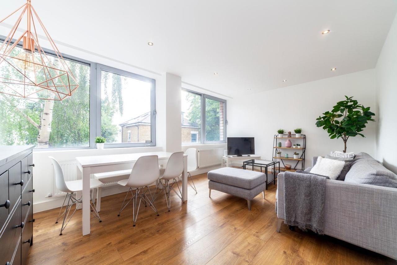 Modern And Bright 2 Bdr Flat In Clapham Common Appartement Londen Buitenkant foto