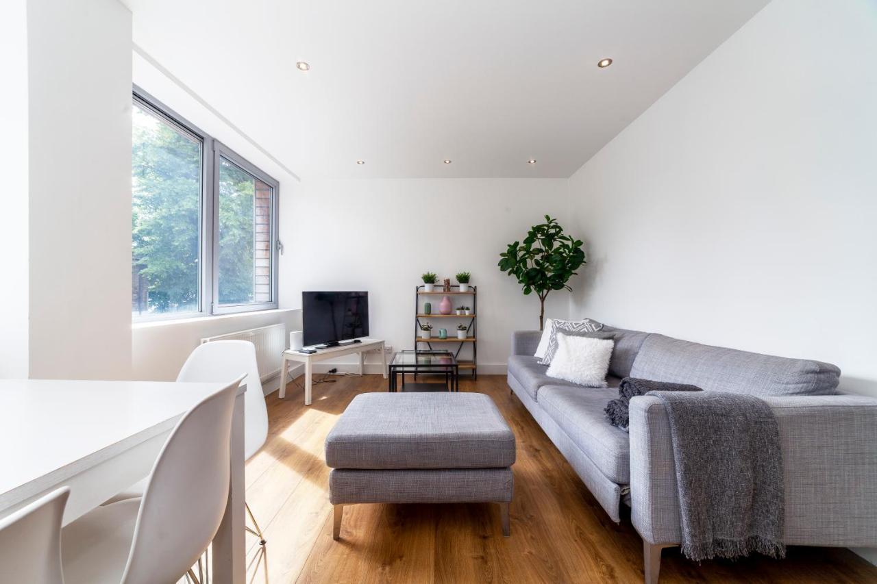 Modern And Bright 2 Bdr Flat In Clapham Common Appartement Londen Buitenkant foto